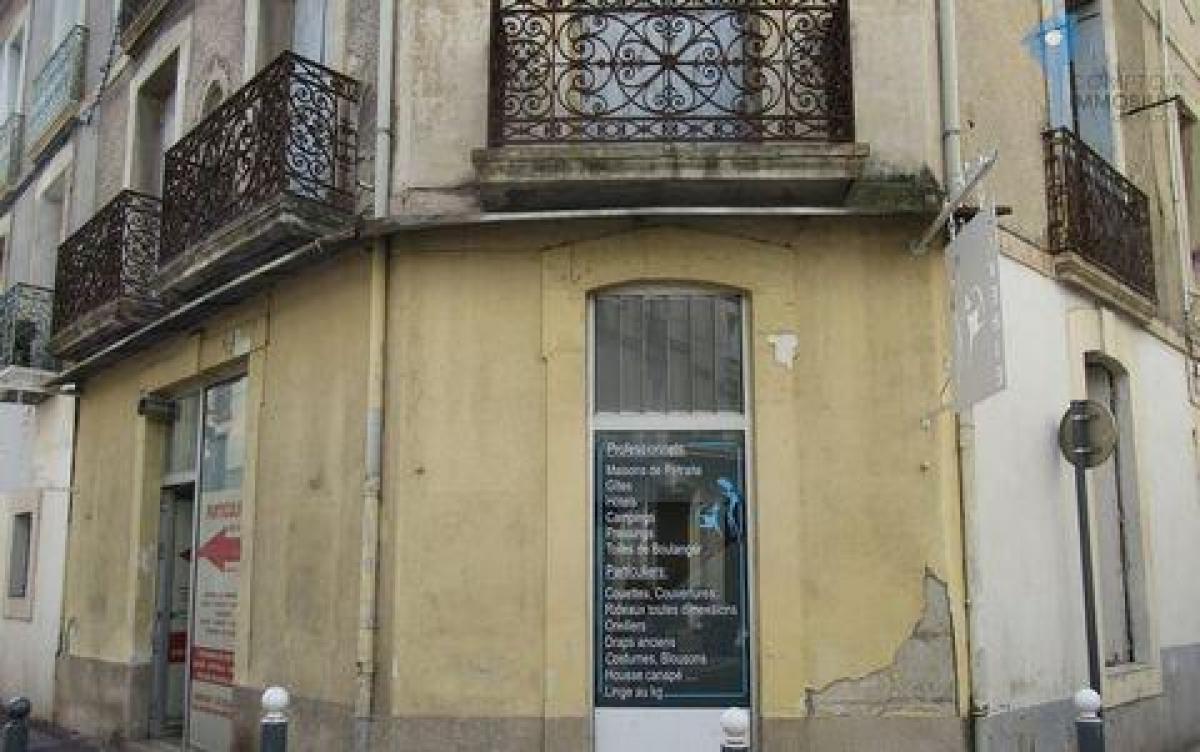 2 bedrooms Factory in Beziers, France No. 20377