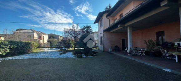 7غرفة فيلا في Palazzolo sull'Oglio, Italy رقم 3009 24