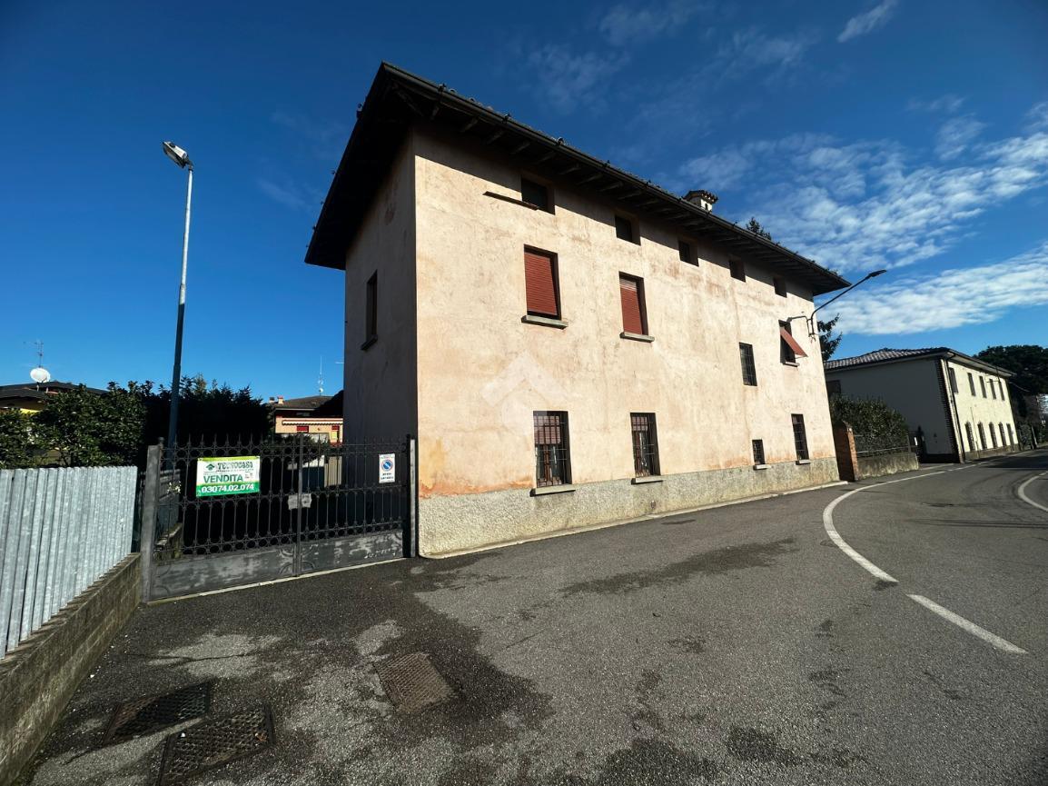 7غرفة فيلا في Palazzolo sull'Oglio, Italy رقم 3009