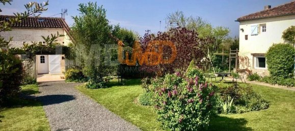 7 bedrooms House in Charente-Maritime, France No. 343455 3