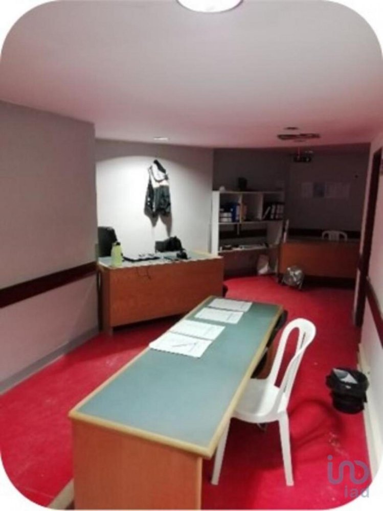 Tienda en Lisbon, Portugal 328 m² No. 8289