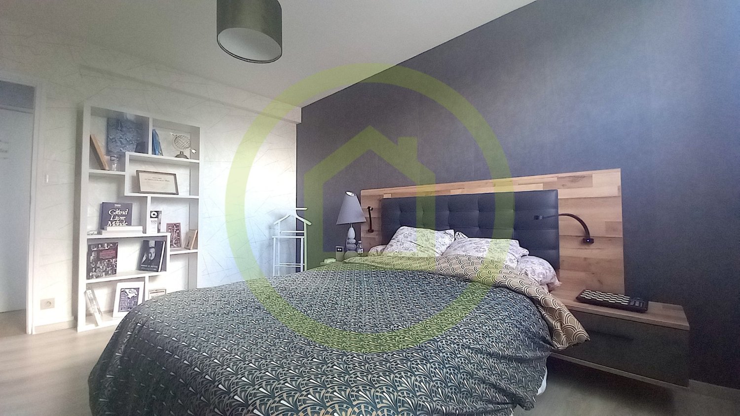 Квартира с 2 спальнями в Генган, Франция № 323140