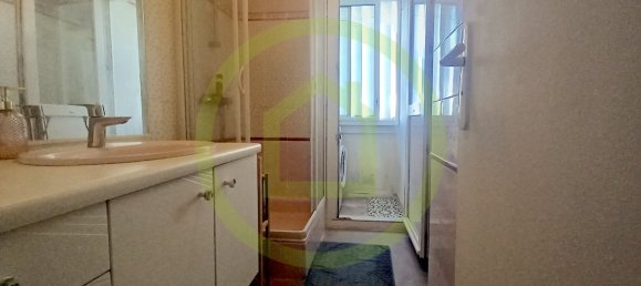 Квартира с 2 спальнями в Генган, Франция № 323140 4