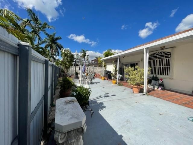 3 bedrooms Villa for sale in Miami, Miami-Dade, Florida, USA № 613312