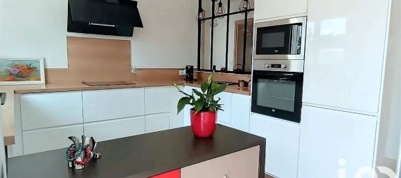 4 bedrooms House in Saint-Hilaire-de-Villefranche, France No. 297793 6