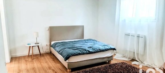 4 bedrooms House in Saint-Hilaire-de-Villefranche, France No. 297793 10