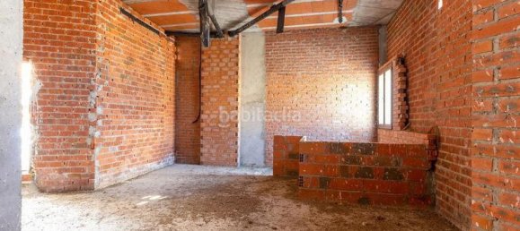 113m² Commercial property in Venturada, Spain No. 94198 28