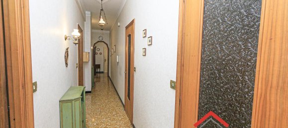 6غرفة شقة في Genoa, Italy رقم 232685 24