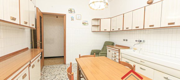 6غرفة شقة في Genoa, Italy رقم 232685 11