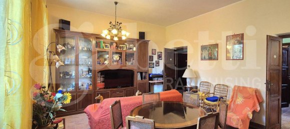 Apartamento de 2 dormitorios en Orte, Italy No. 105960 2