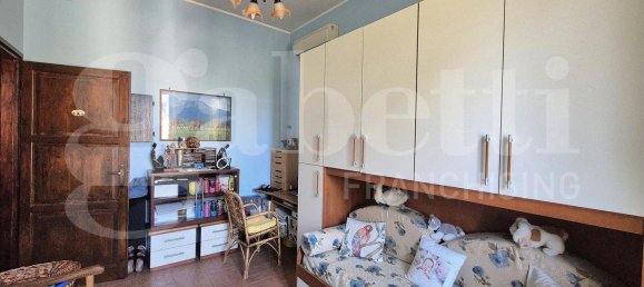 Apartamento de 2 dormitorios en Orte, Italy No. 105960 20
