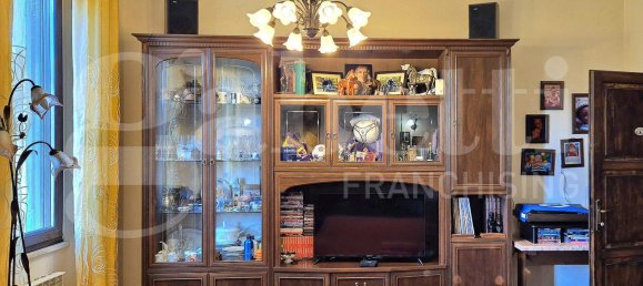 Apartamento de 2 dormitorios en Orte, Italy No. 105960 5