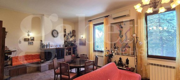 Apartamento de 2 dormitorios en Orte, Italy No. 105960 3