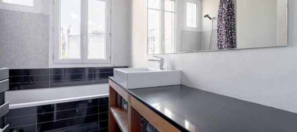 1 bedroom Apartment in Levallois-Perret, France No. 146431 10