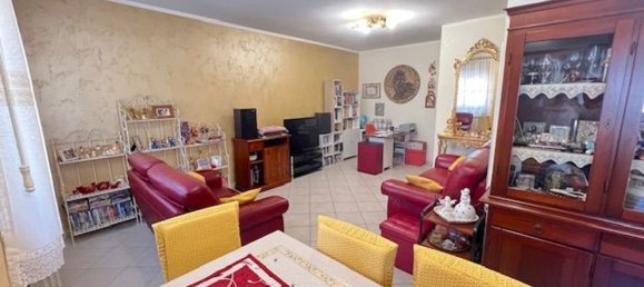 Квартира с 4 комнатами в Бриндизи, Италия № 268038 3