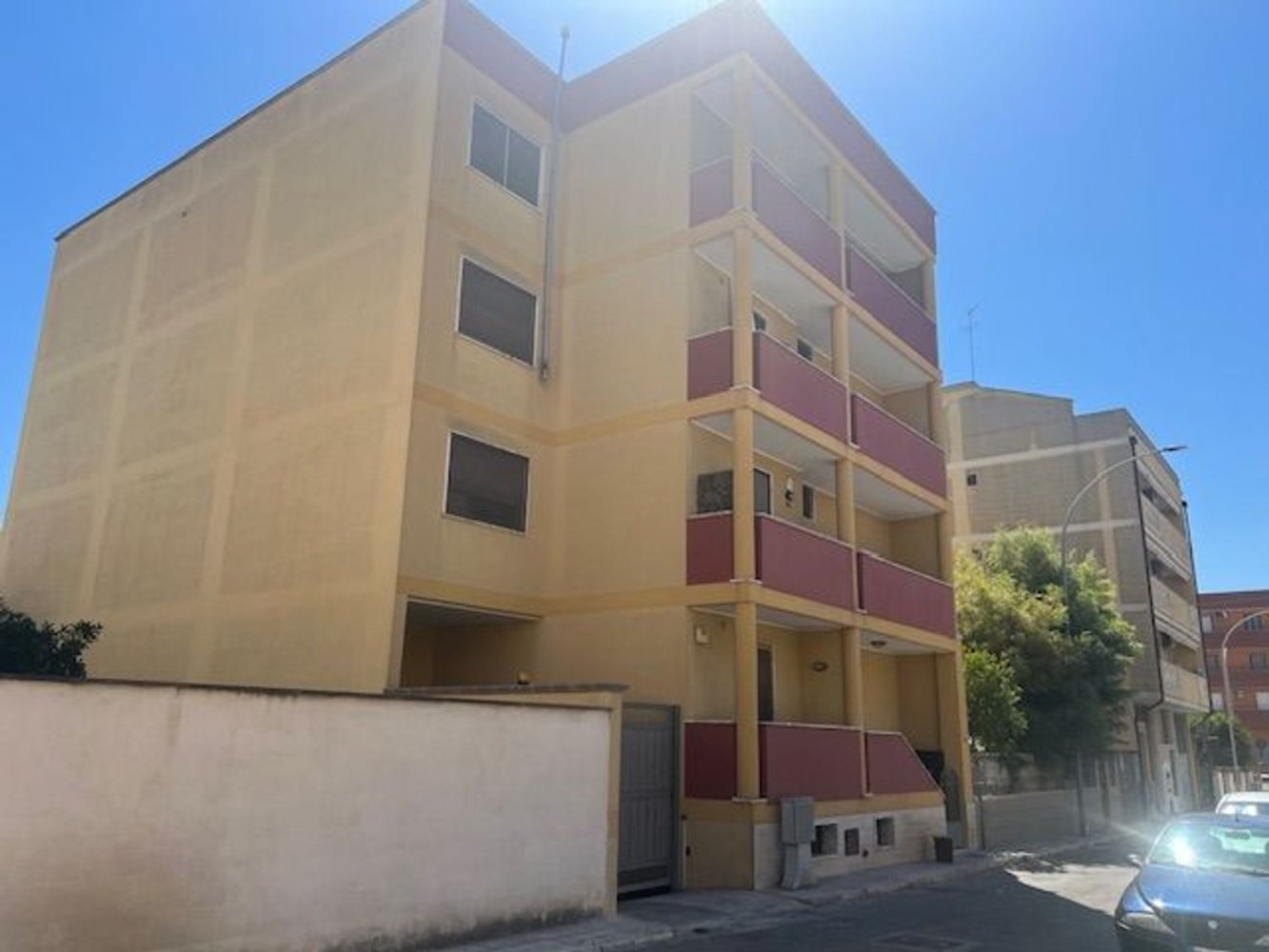 Квартира с 4 комнатами в Бриндизи, Италия № 268038