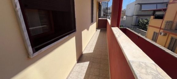 Квартира с 4 комнатами в Бриндизи, Италия № 268038 11