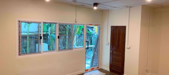 2 bedrooms Duplex in Watthana, Thailand No. 9997 3