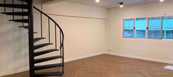 2 bedrooms Duplex in Watthana, Thailand No. 9997 2