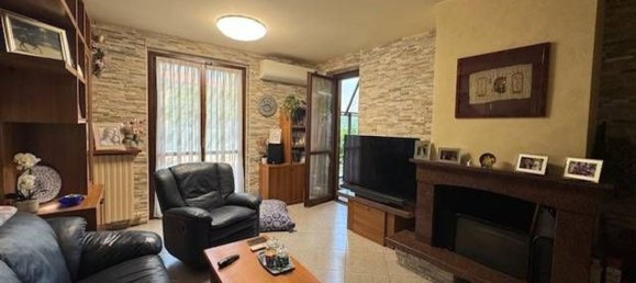 Casa T4 em San Martino Siccomario, Italy N.º 365646 2