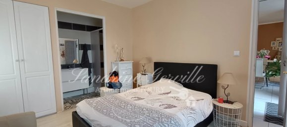 3 bedrooms House in Toury, France No. 245441 7