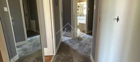 Casa de 3 dormitorios en Saint-Pourcain-sur-Sioule, France No. 200518 11