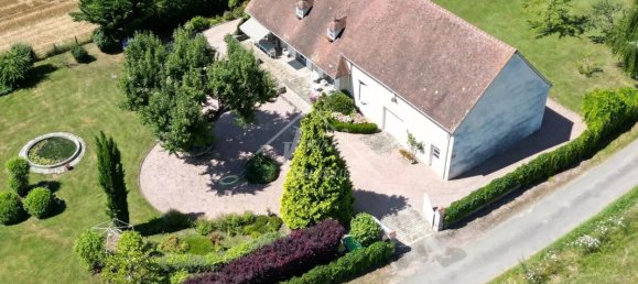 Casa de 3 dormitorios en Saint-Pourcain-sur-Sioule, France No. 200518 17