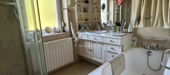 Casa de 3 dormitorios en Saint-Pourcain-sur-Sioule, France No. 200518 10