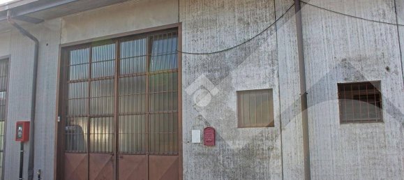 1-salle Entrepôt à Settimo Milanese, Italy No. 210834 15