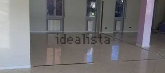 600m² Commercial property in Stezzano, Italy No. 84444 4