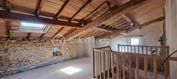 2 Schlafzimmer Haus in Deux-Sevres, France, Nr. 305089 8