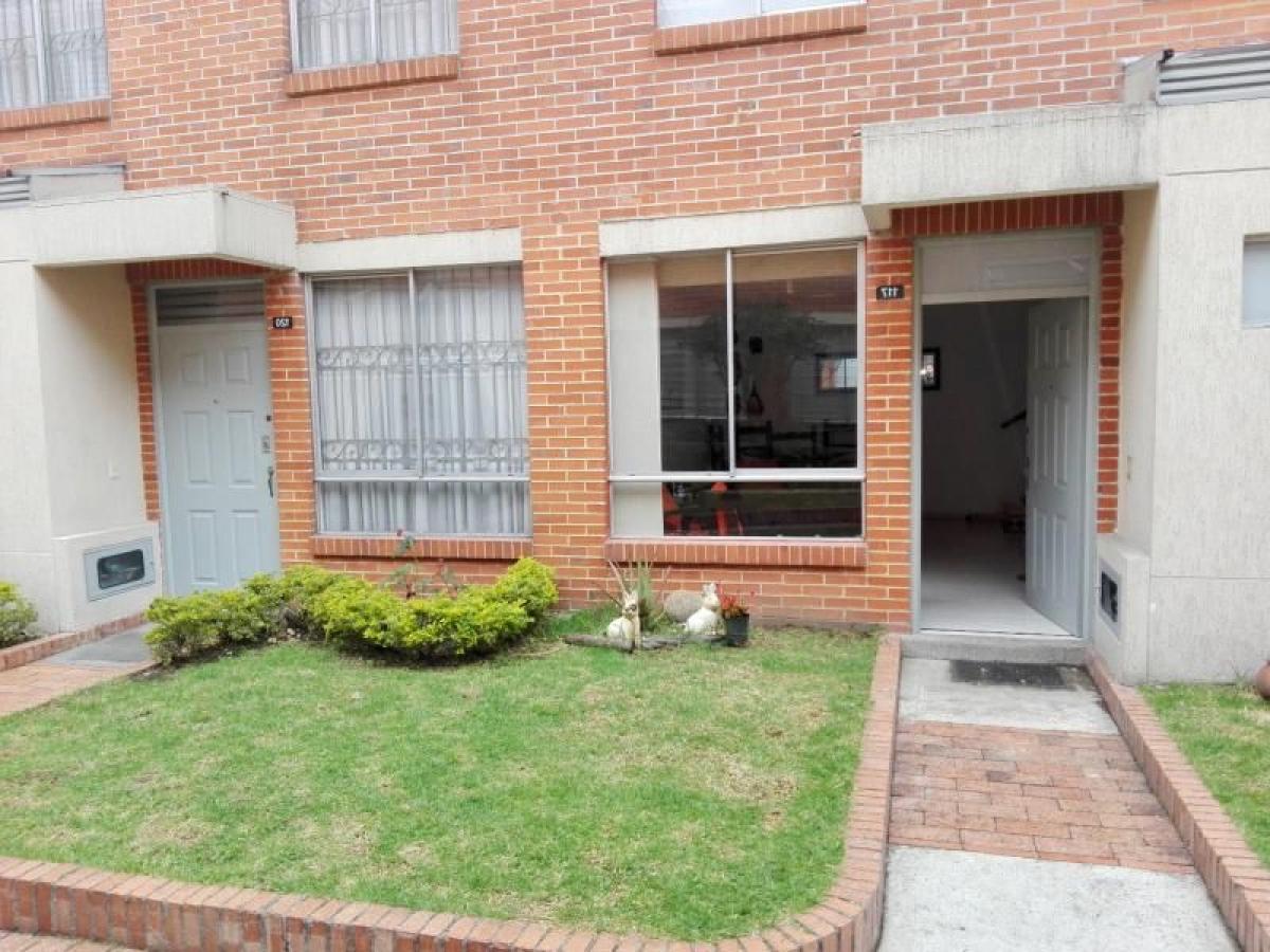 3 Schlafzimmer Haus in Bogota, Colombia, Nr. 11989