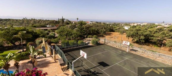 4 bedrooms Villa in Faro, Portugal No. 9298 3