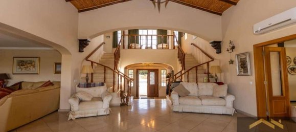 4 bedrooms Villa in Faro, Portugal No. 9298 7