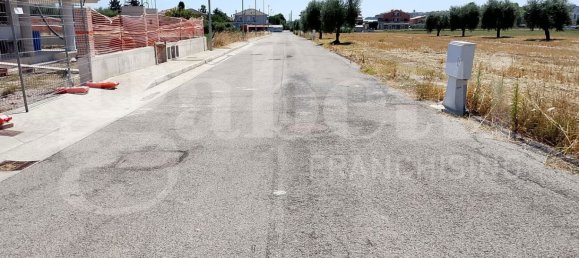 600m² Land in Sant'Omero, Italy No. 282234 7