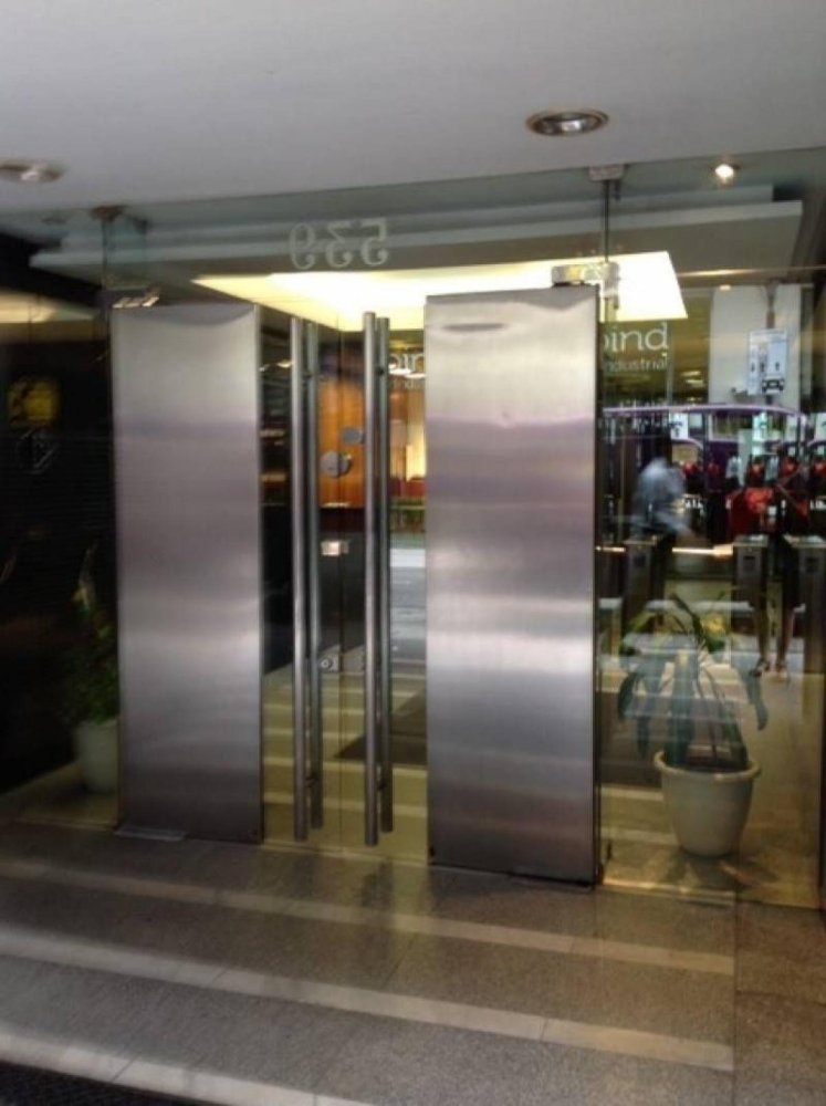 450m² Office in Buenos Aires, Argentina No. 107686