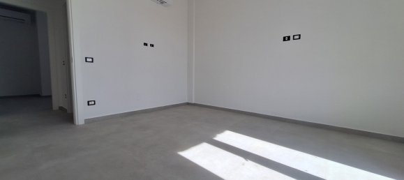 Imóvel comercial T2 em Forlì, Italy N.º 347171 7