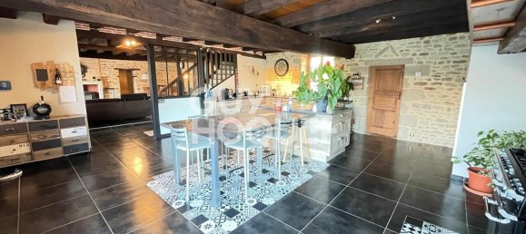 5 bedrooms House in Bourges, France No. 64252 3