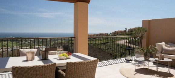 2 Schlafzimmer Penthouse in Benahavis, Spain, Nr. 124219 16