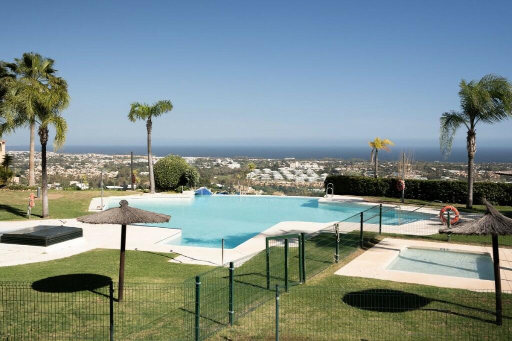 2 Schlafzimmer Penthouse in Benahavis, Spain, Nr. 124219