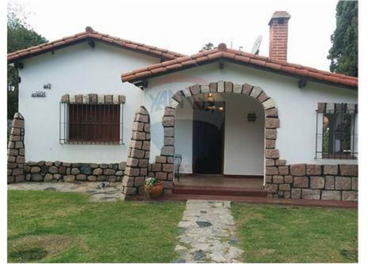 Дом с 3 спальнями в Кордоба, Аргентина № 54054