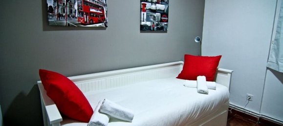 4 Schlafzimmer Wohnung in Ciutat Vella, Spain, Nr. 186984 11