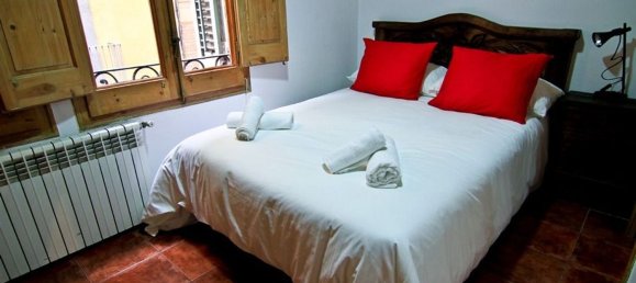 4 Schlafzimmer Wohnung in Ciutat Vella, Spain, Nr. 186984 8
