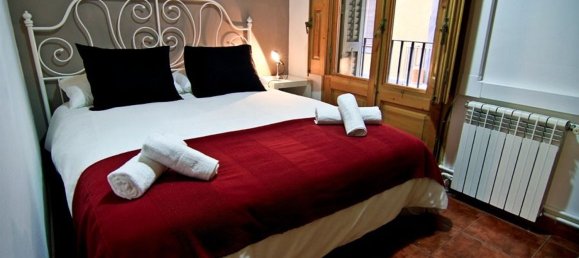 4 Schlafzimmer Wohnung in Ciutat Vella, Spain, Nr. 186984 4