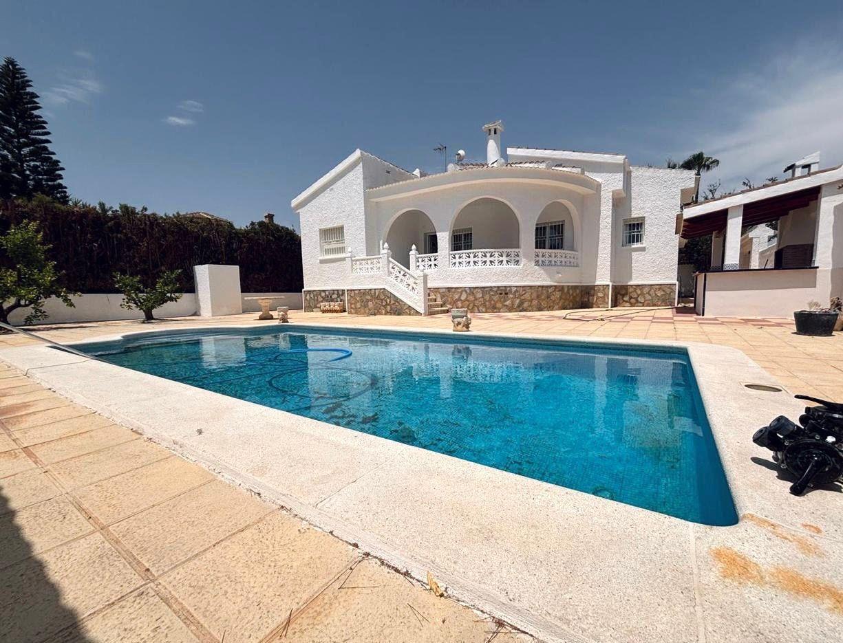 3 bedrooms Villa for sale in Ciudad Quesada, Alicante, Valencian Community, Spain № 365661