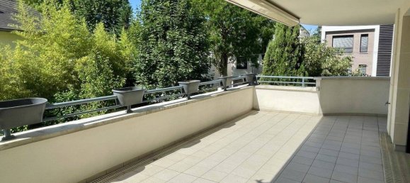 2 bedrooms Apartment in Bry-sur-Marne, France No. 331218 2