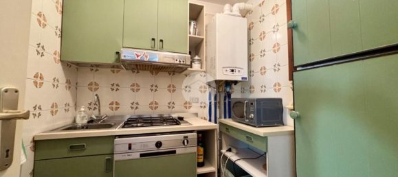 4 غرف نوم شقة في Desenzano del Garda, Italy رقم 329034 11