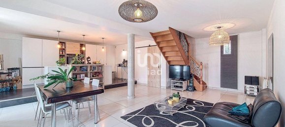 4 bedrooms House in Guerville, France No. 321993 6