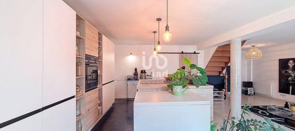 4 bedrooms House in Guerville, France No. 321993 15