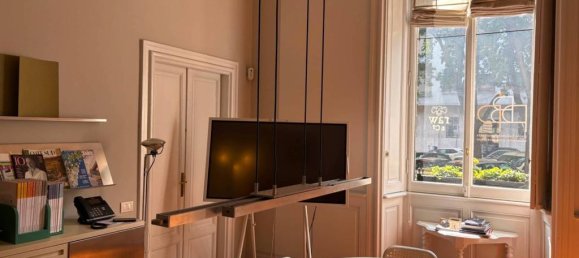 3 bedrooms Apartment in Milan, Italy No. 296863 2